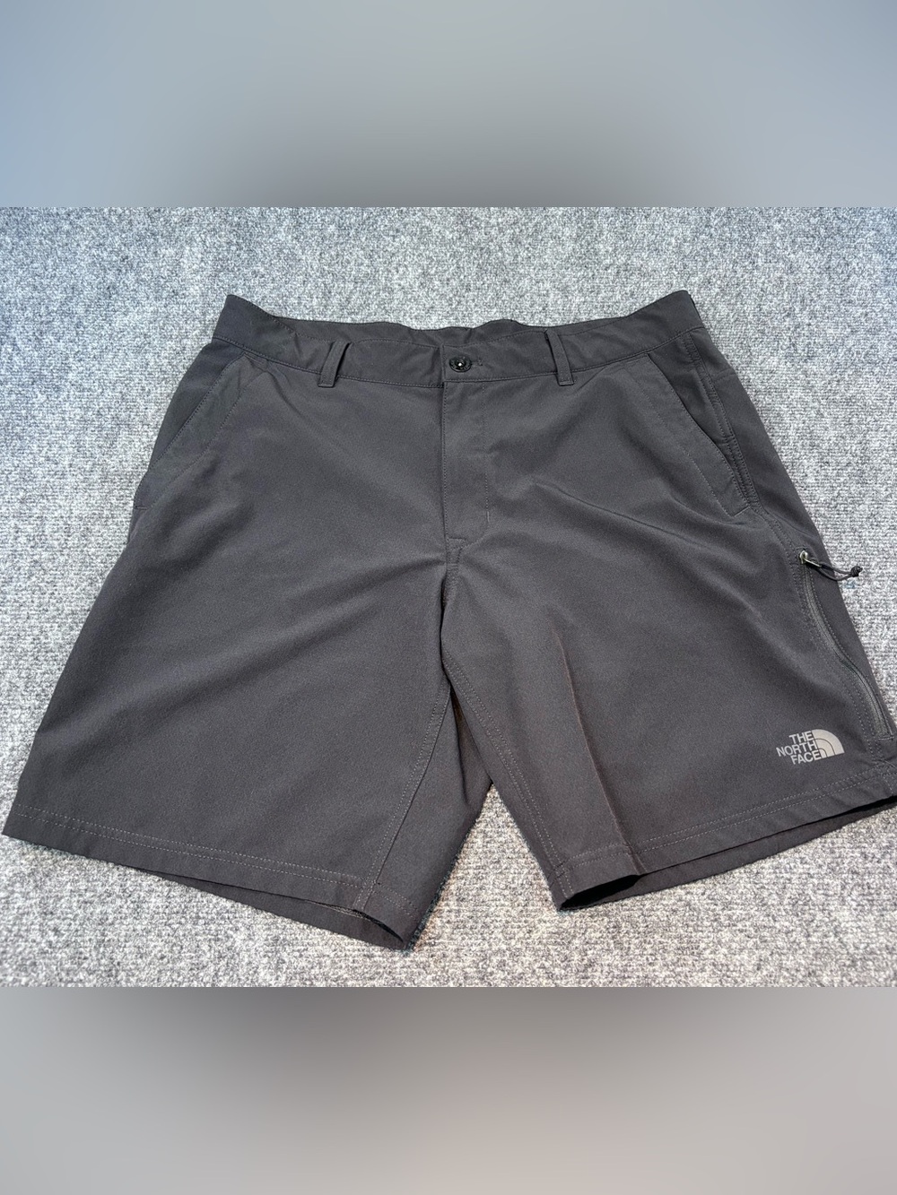 North Face performance Flashdry men’s shorts size 34